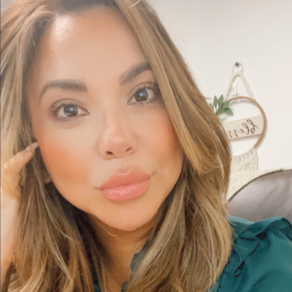 Meet your Posher, Deanna